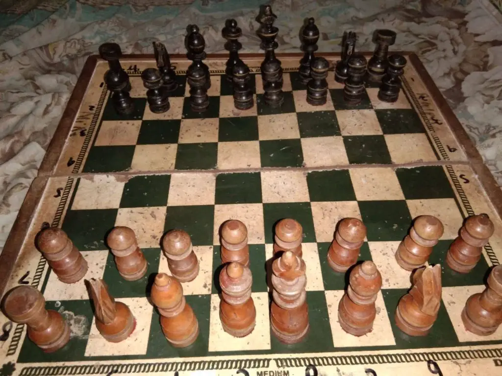 starting position in chess